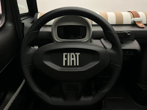 https://vehicle.imgix.net/4082155/cfa9babd-062f-42ac-bfc6-f748270593da.jpeg