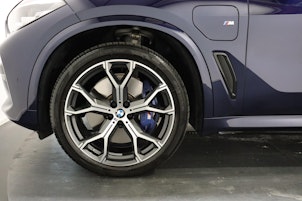 Vehicle image BMW X5 45e xDrive SAG