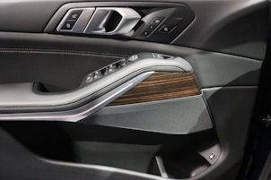 Vehicle image BMW X5 45e xDrive SAG