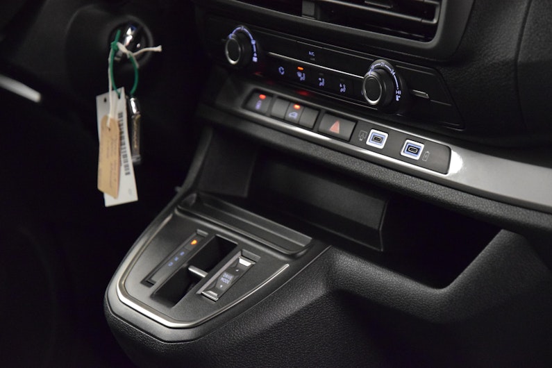 Vehicle image TOYOTA PROACE