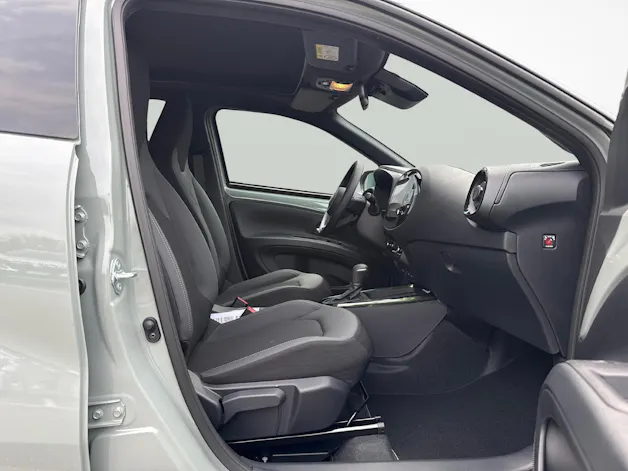 Toyota Aygo X 1.5 VVT-i HSD Style