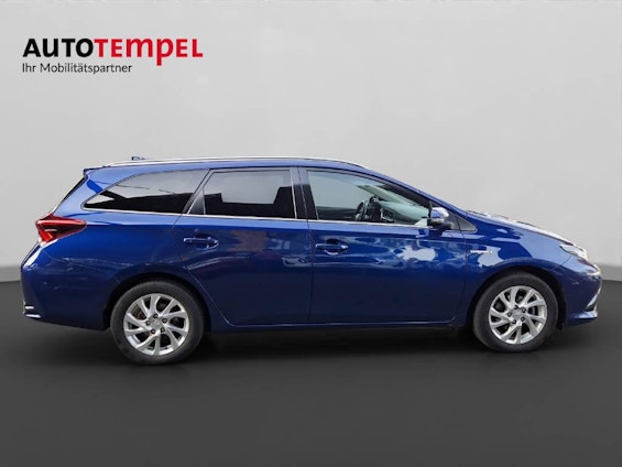 Vehicle image 4 Vehicle image 4