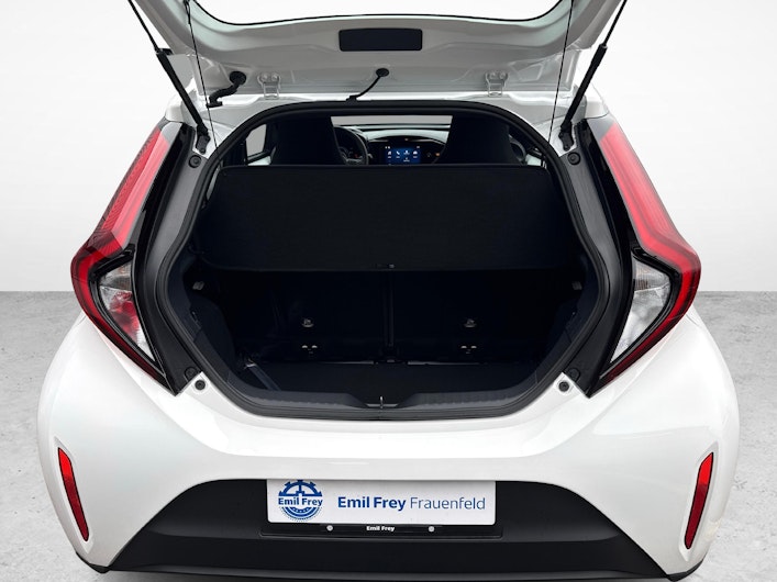 Vehicle image TOYOTA AYGO X