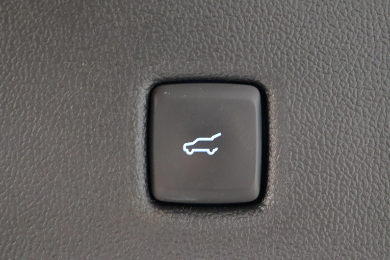 Vehicle image FORD KUGA