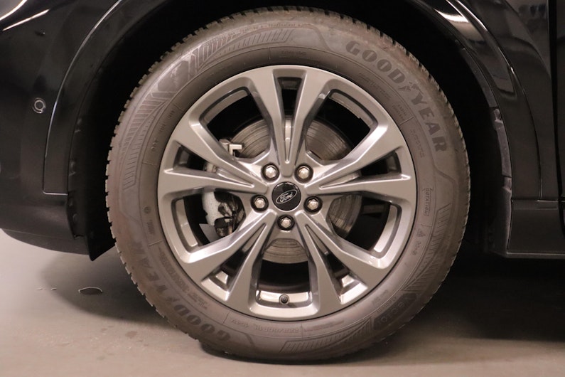 Vehicle image FORD KUGA