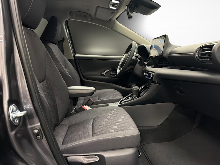 Vehicle image TOYOTA YARIS