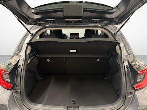 Vehicle image TOYOTA Yaris 1.5 VVT-i HSD Trend