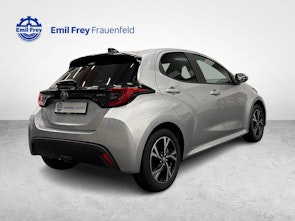 Vehicle image TOYOTA Yaris 1.5 VVT-i HSD Trend