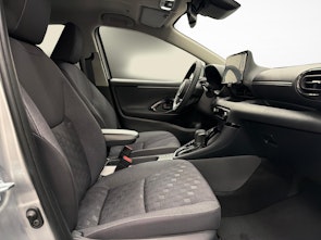 Vehicle image TOYOTA Yaris 1.5 VVT-i HSD Trend