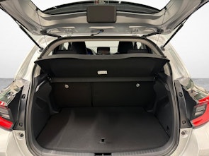 Vehicle image TOYOTA Yaris 1.5 VVT-i HSD Trend