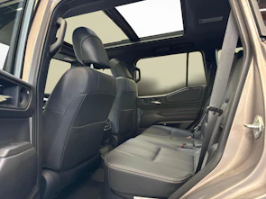 immagine del veicolo TOYOTA Land Cruiser 2.8 D 48V Invincible