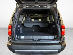 immagine del veicolo TOYOTA Land Cruiser 2.8 D 48V Invincible