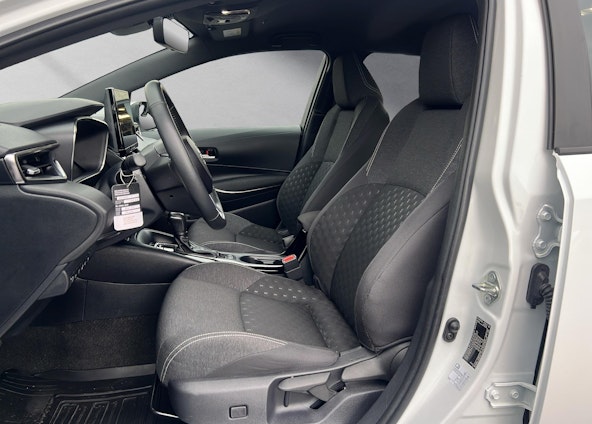 Vehicle image 8 Vehicle image 8