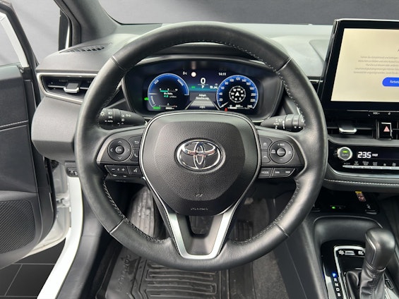 Vehicle image 4 Vehicle image 4