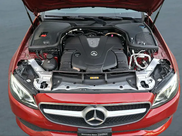 Mercedes-Benz E 450 Avantgarde 4matic Coupé