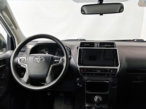 Vehicle image TOYOTA Land Cruiser 2.8 D 204 Active