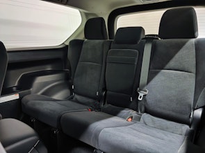 Vehicle image TOYOTA Land Cruiser 2.8 D 204 Active