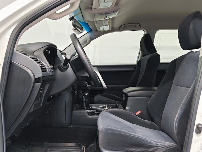 Vehicle image TOYOTA LANDCRUISER