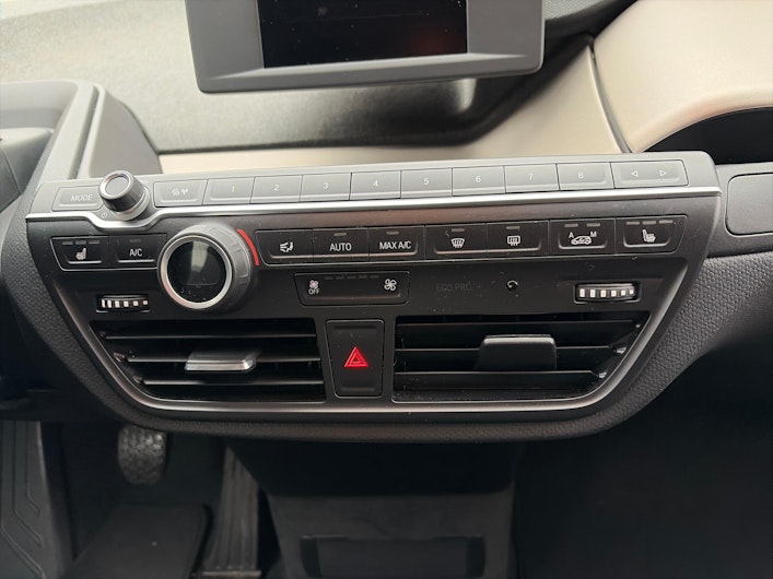 Vehicle image BMW i3