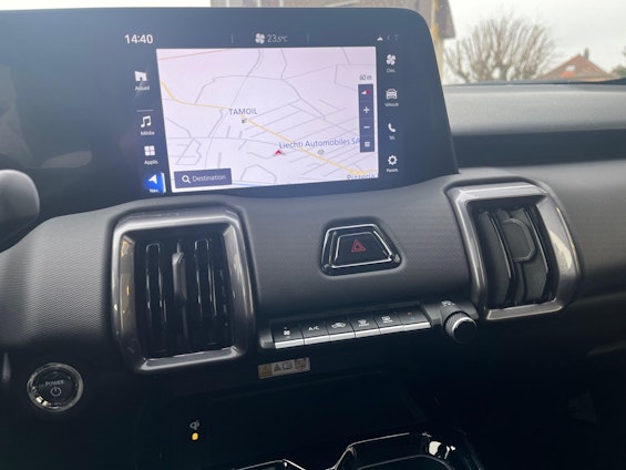 Vehicle image 16 Vehicle image 16