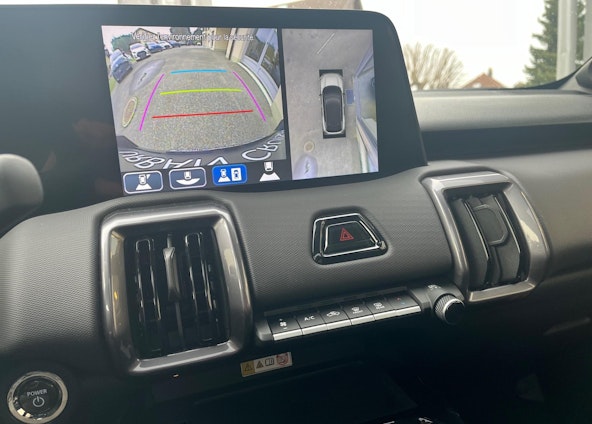 Vehicle image 15 Vehicle image 15