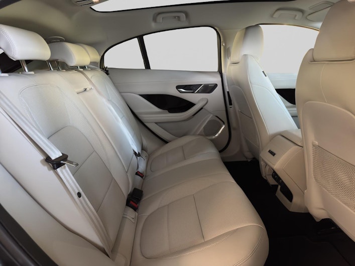 Vehicle image JAGUAR I-PACE