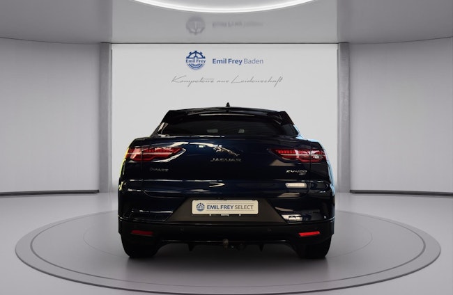 Vehicle image 4 Vehicle image 4