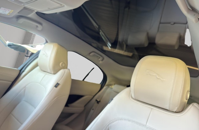 Vehicle image 18 Vehicle image 18