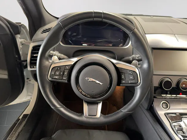 Jaguar F-Type Convertible 5.0 V8 R-Dynamic Automatik