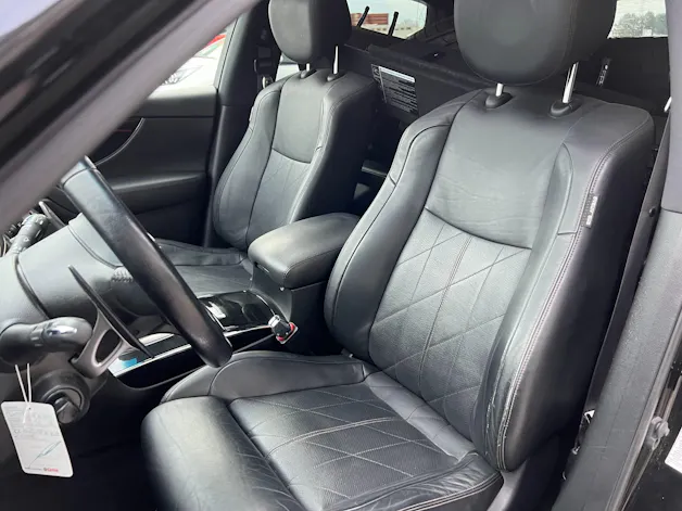 Infiniti QX70 3.7 S Premium AWD Automatic