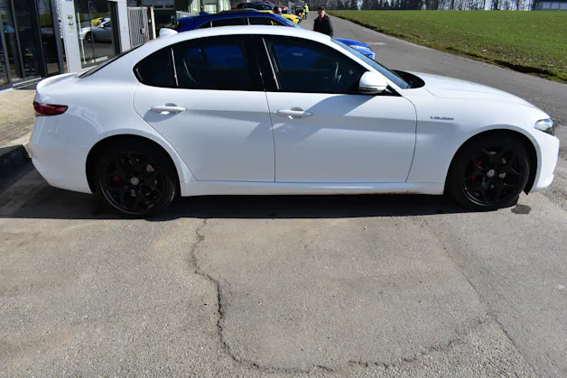 Alfa Romeo Giulia 2.2 D Q4 210 Veloce