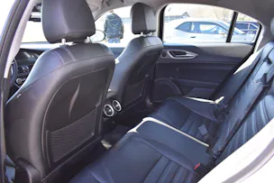 Alfa Romeo Giulia 2.2 D Q4 210 Veloce