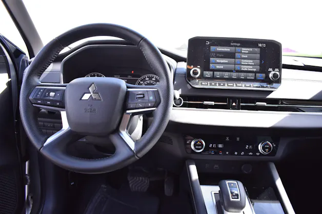 Mitsubishi OUTLANDER S-AWC