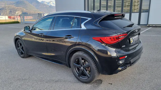 Infiniti Q30 2.0t Sport AWD DCT