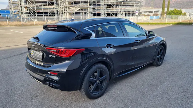 Infiniti Q30 2.0t Sport AWD DCT