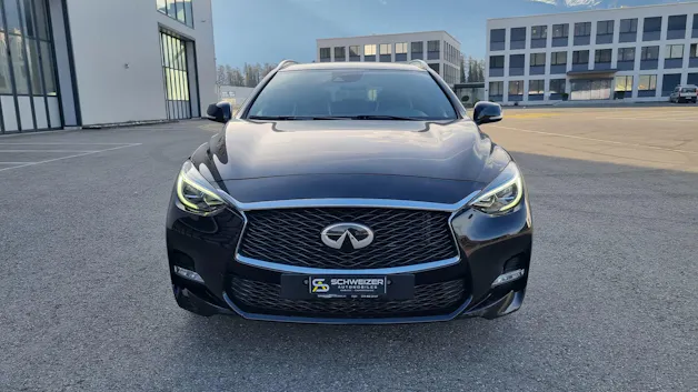 Infiniti Q30 2.0t Sport AWD DCT