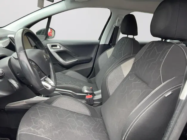 Peugeot 2008 1.2 PureTech Active EAT6