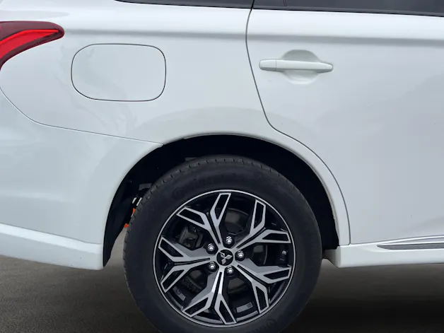 Mitsubishi Outlander 2.4 PHEV Value 4WD Automatic