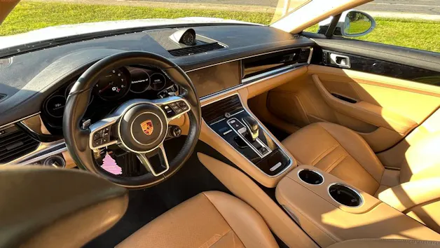 Porsche PANAMERA 4 PDK
