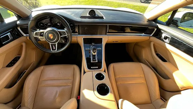 Porsche PANAMERA 4 PDK