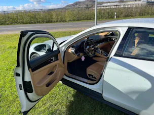Porsche PANAMERA 4 PDK