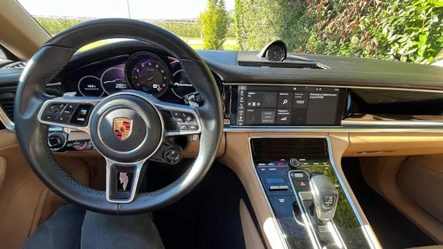 Porsche PANAMERA 4 PDK