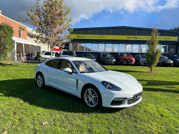 Porsche PANAMERA 4 PDK