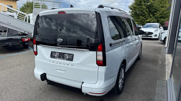 Ford TOURNEO CONNECT Grand 2.0 EcoB Titanium/122CV/Aut.