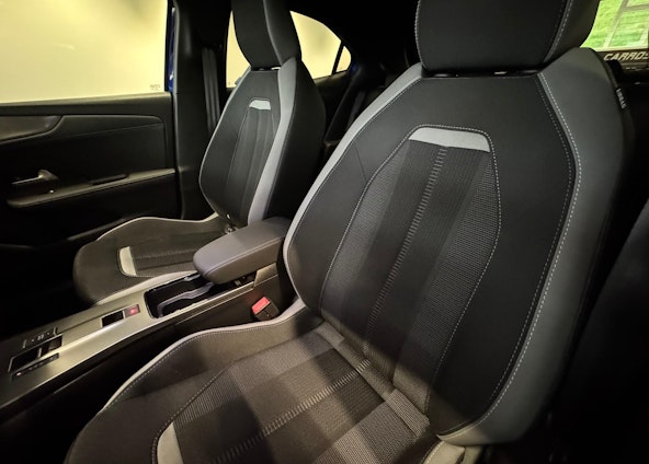 Vehicle image 5 Vehicle image 5