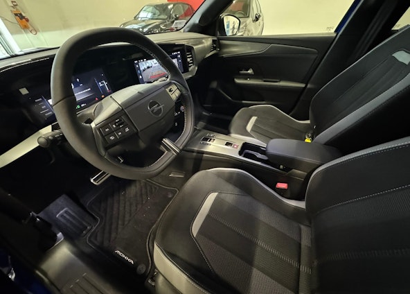 Vehicle image 7 Vehicle image 7