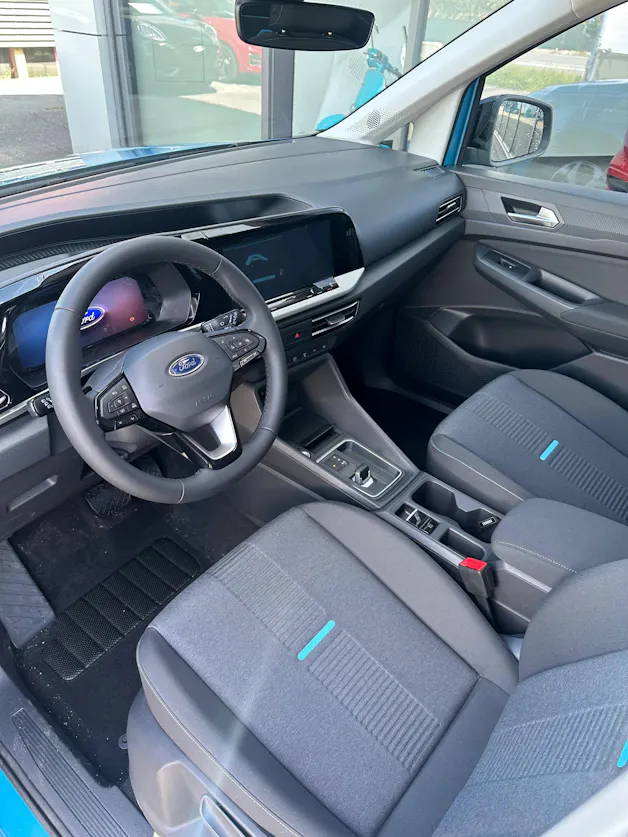 Ford TOURNEO CONNECT Grand 2.0 EcoB Active/122CV/Aut.