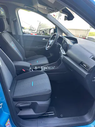 FORD TOURNEO CONNECT Grand 2.0 EcoB Active/122CV/Aut.
