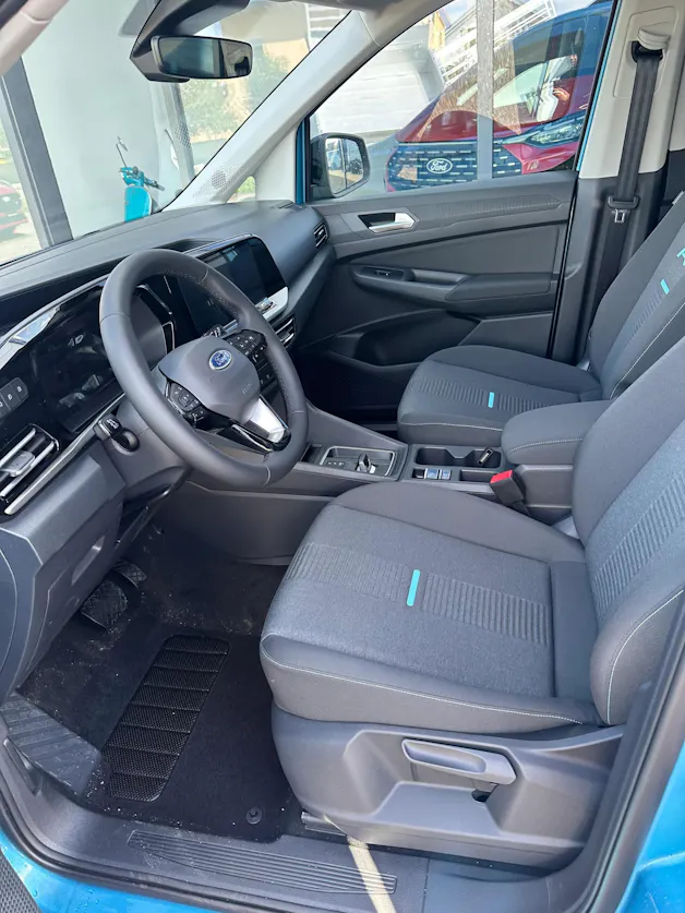 Ford TOURNEO CONNECT Grand 2.0 EcoB Active/122CV/Aut.