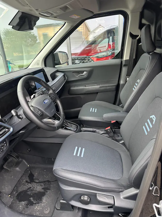 Ford Transit Courier van 1.0 EcoBoo Active/125CV/Aut.